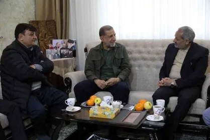 دیدار وزیر آموزش و پرورش با خانواده سردار سرلشکر شهید محققی