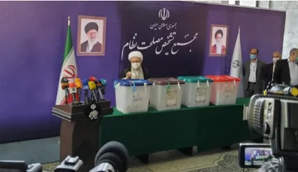 آملی لاریجانی: راه حل مشکلات قهر کردن با صندوق رای نیست