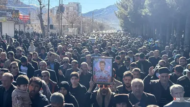 گزارش تصویری مراسم تشییع پیکر مطهر شهید ستوان یکم رحیم مجیدی مهر با حضور گسترده مردم یاسوج برگزار شد