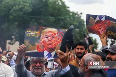 دانشجویان دانشگاه آزاد ساوه در راهپیمایی روز استکبارستیزی شرکت می‌کنند