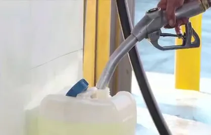 روشن نگه داشتن چراغ تولید با سوخت قاچاق