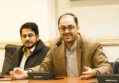 رهبری شش دانگ حواسشان به هنر انقلاب است