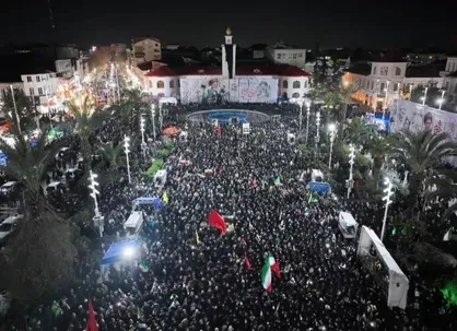 چهاردهمین شب قیام مردم رشت در خونخواهی امام شهیدان با نوای خیبرشکن &laquo;حیدر حیدر&raquo;+فیلم
