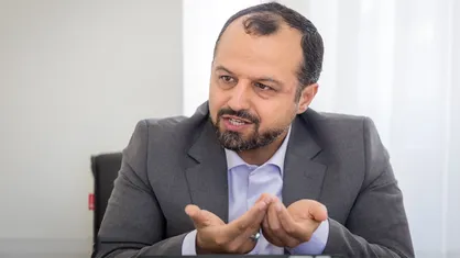 خاندوزی: زمان ترخیص کالا&zwnj;های صادراتی از یک روز به ۴ ساعت کاهش یافته