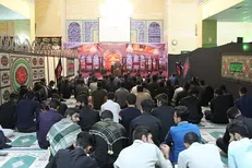 دانشگاهیان علوم پزشکی لرستان به عزاداری و روضه‌خوانی پرداختند