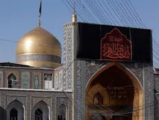 مشهد سیاهپوش عزای مادر ائمه شد