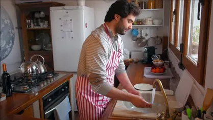 آیا به همسر خود کمک می کنید