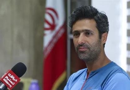 مجری ایرانگرد: چرا ایران حق داشتن یک موشک ندارد و اسرائیل ۱۰۰ کلاهک هسته&zwnj;ای دارد؟