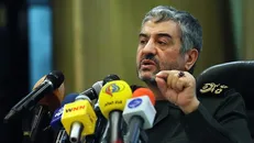 موشک‌های با برد ۲ هزار کیلومتری داریم/ انتقام اخیر سپاه از تروریست‌ها پیام بسیار معناداری برای دشمنان بود