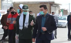 دانشجویان ملایری اقدام به ویزیت رایگان محرومان و توزیع ماسک کردند + عکس