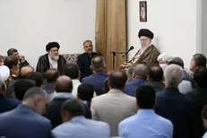 ایستادگی مقابل جنگ روانی دشمن ضروری است/ عقب‌نشینی غیرتاکتیکی در هر میدانی غضب الهی را به دنبال دارد
