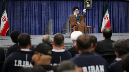 مدال&zwnj;آوری شما در این روز&zwnj;های جنگ نرم، ارزش مضاعف دارد، چون دشمن به&zwnj;دنبال افسرده و ناامید کردن ملّت است