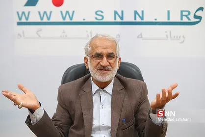 دولت با دریافت وام&zwnj;های میلیاردی کشور را بدهکار می&zwnj;کند/ راه&zwnj;حل تحریم بستن پیمان&zwnj;های دوجانبه پولی است