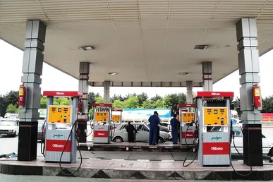عرضه بنزین ۵ هزار تومانی برای مسافران ورودی به کرمان
