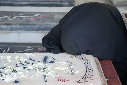مادر شهیدان &laquo;مرادی&raquo; آسمانی شد
