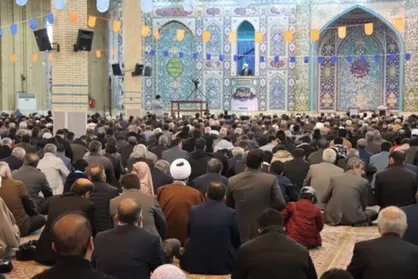 امام جمعه موقت ایلام: آمریکا ثابت کرده قابل اعتماد نیست