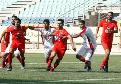 بزرگ&zwnj;ترین مشکل پرسپولیس برای نیم فصل اول؛ سرخ&zwnj;ها بازیکن دریبل&lrm;زن ندارند
