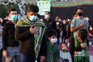 مراسم خیمه سوزان عاشورا در میدان امام حسین (ع)