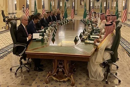 جو بایدن با پادشاه عربستان و محمد بن&zwnj;سلمان دیدار کرد + عکس