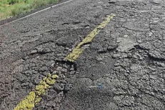 سرپرست حمل و نقل خراسان رضوی: از معدن‌کاران خواسته‌ایم به تناژ مجاز برای حفظ جاده‌ها پایبند باشند
