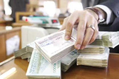 افزایش ۰.۹ درصدی حجم نقدینگی در پایان فروردین امسال