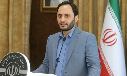 رشد اقتصادی بدون نفت ۵ درصد نسبت به سال گذشته افزایش داشته است