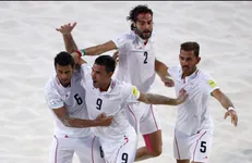 تندیس پدیده جوان جهان به ملی پوش فوتبال ساحلی کشورمان رسید