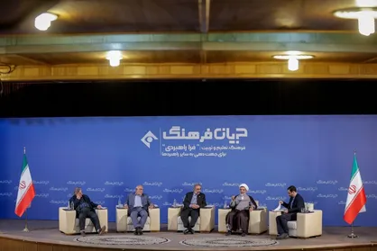 مهدیانی: تلاش کردیم میان مباحث نظری و مسائل عینی جامعه زنجیره ایجاد کنیم؛ روایتی از پشت صحنه &laquo;جریان فرهنگ&raquo; و گفت&zwnj;وگوی معلم&zwnj;ها درباره فرهنگ