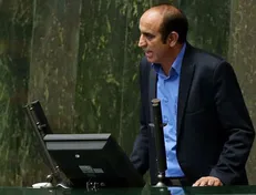 دولت و مجلس با همفکری به غم نان بازنشستگان پایان دهند