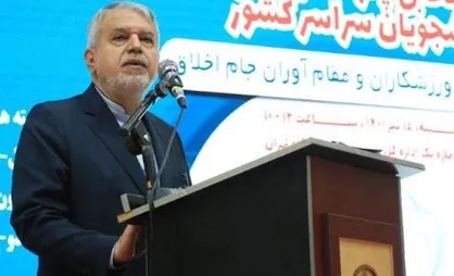 باید از سکوی قهرمانی به سکوی پهلوانی حرکت کنیم