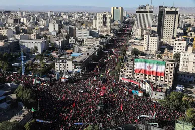 تشییع پیکر رهبر شهید انقلاب و خانواده ایشان در مشهد مقدس (۱)
