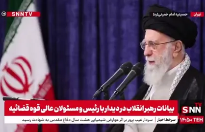 رهبرانقلاب: در جنگ هم زدن هست هم خوردن ولی دست&zwnj;مان پر است + فیلم
