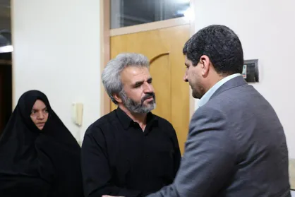 دیدار ضیاءهاشمی، سرپرست وزارت علوم با خانواده شهید حججی