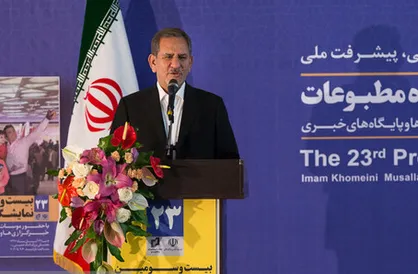باید با رسانه کار کرد حتی اگر زبان نقد تندی داشته باشد/ هرکس نتواند نقد را تحمل کند به راه اشتباه می&zwnj;رود