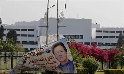 حواشی برکناری عمران خان از نخست وزیری پاکستان / نقش آمریکا در این برکناری چه بود؟