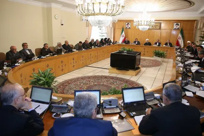 دولت اگر ۲۰۰ میلیارد دلار هم داشت برنامه نداشت
