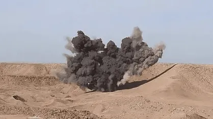 انفجار کنترل شده مهمات جنگی در جاسک