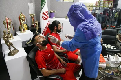 تراکتوری&zwnj;ها تست کرونا دادند