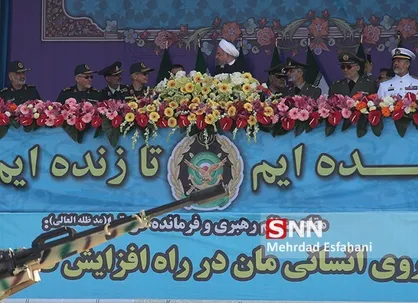 وقتی روحانی در گذشته دنبال انحلال ارتش بود و امروز به سپاه کنایه می زند!