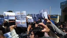 دانشجویان و طلاب در اعتراض به خصوصی‌سازی افسارگسیخته تجمع کردند