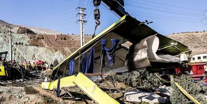 اتوبوس دانشگاه علوم و تحقیقات معاینه فنی نداشت