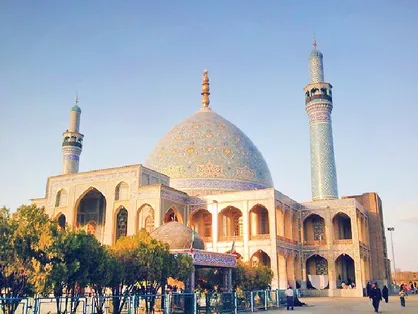 حضور زائران و مسافران نوروزی در بقاع متبرکه از مرز ۷ میلیون نفر گذشت/توزیع ۵۰۰ هزار افطاری