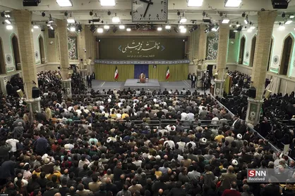 دیدار جمعی از مداحان و شاعران اهل&zwnj;بیت با رهبر انقلاب اسلامی