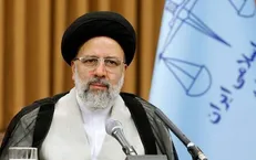 آیت الله رئیسی: مقرراتی که دست‎وپای تولید را می‌بندد، باید اصلاح شود / دستگاه قضایی واگذاری‌های مساله دار را بررسی کرده و در روز‌های آینده پرونده‌های جدید به دادگاه ارائه خواهد شد