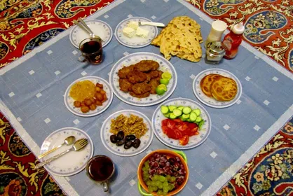 رفلاکس معده در روزه&zwnj;داری، پیامد پرخوری در وعده سحر