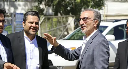 شهردار مشهد قانون را فصل&zwnj;الخطاب بداند/ تاکید فعالان دانشجویی بر ضرورت پایبندی تقی&zwnj;زاده خامسی بر قانون