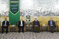 عارف: ما قیم مردم نیستیم