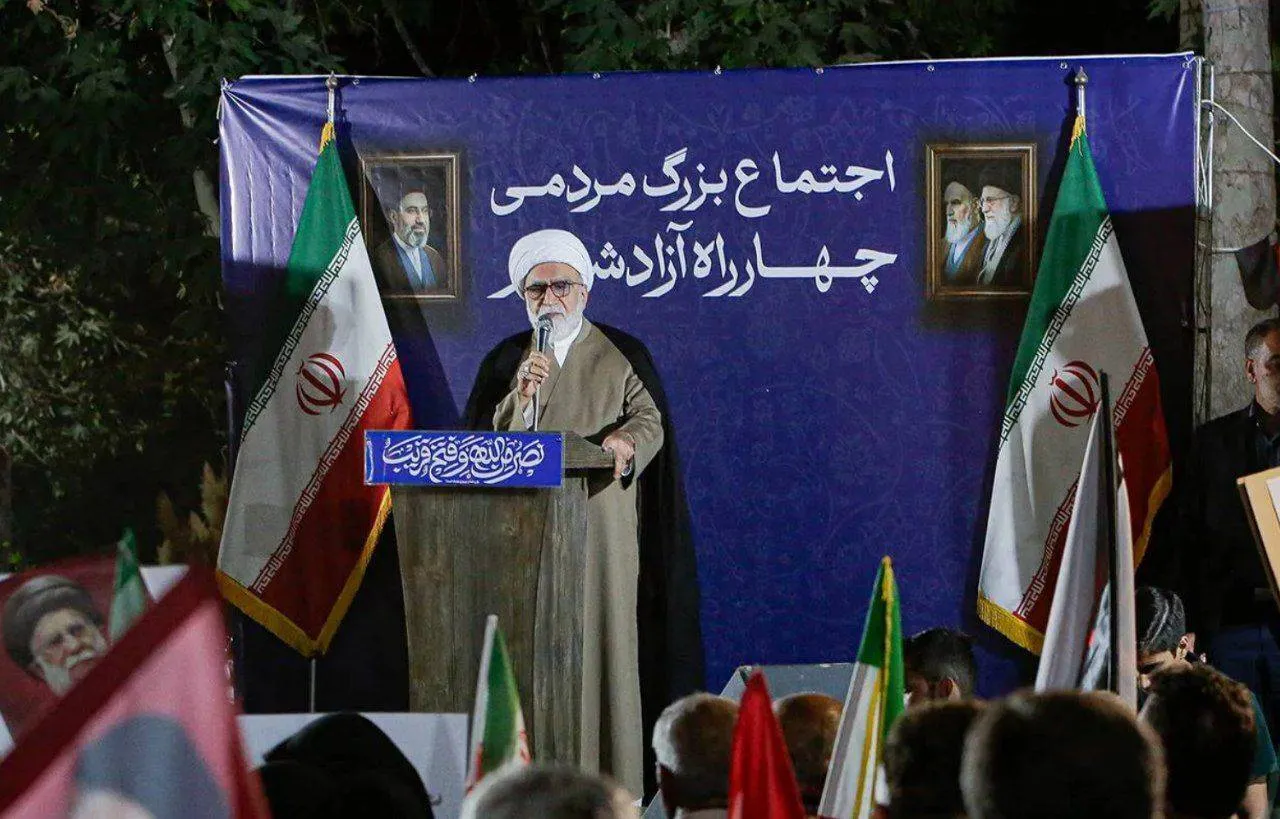 تولیت آستان قدس رضوی: دشمن به دنبال تجزیه ایران است