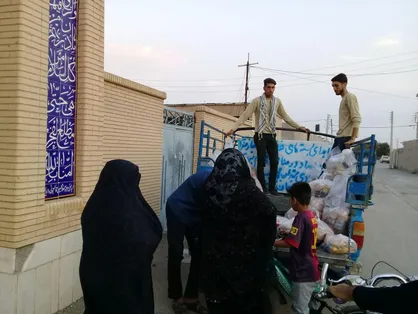 طرح کمک به نیازمندان با حضور دانشجویان سیرجانی اجرا شد/ قدر حرکت&zwnj;های خودجوش دانشجویی را بدانیم