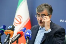 بانک‎های تجاری باید با فروش بنگاه‎ها، از بنگاهداری خارج شوند
